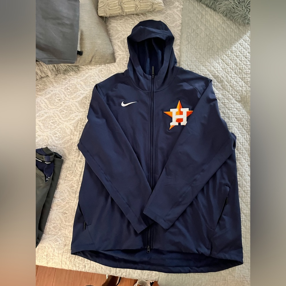 Houston Astro’s xxl nike zip up hoodie